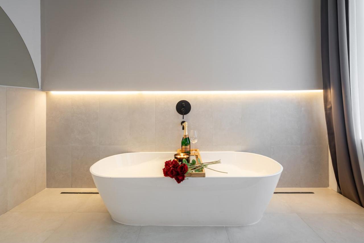 You Boutique Suites, Best Location By Bqa Budapest Eksteriør billede